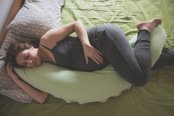 Bantal Ibu Hamil Bantu Dapatkan Tidur Berkualitas Jangan Asal Pilih