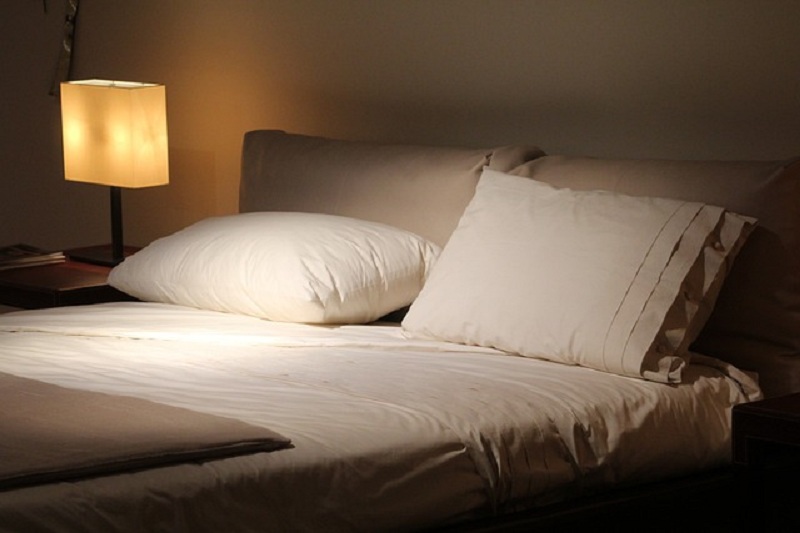 Posisi Bantal yang Benar, Rasakan Tidur yang Nyaman dan Berkualitas